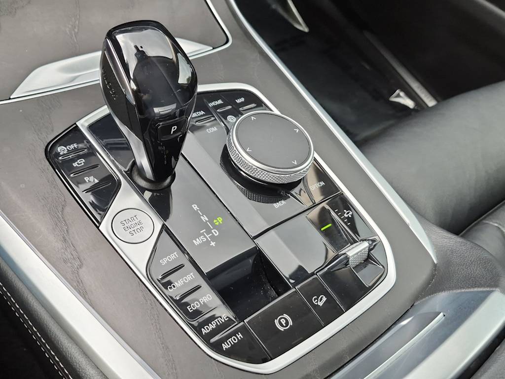 Thumbnail: 2022 BMW X7 - 16