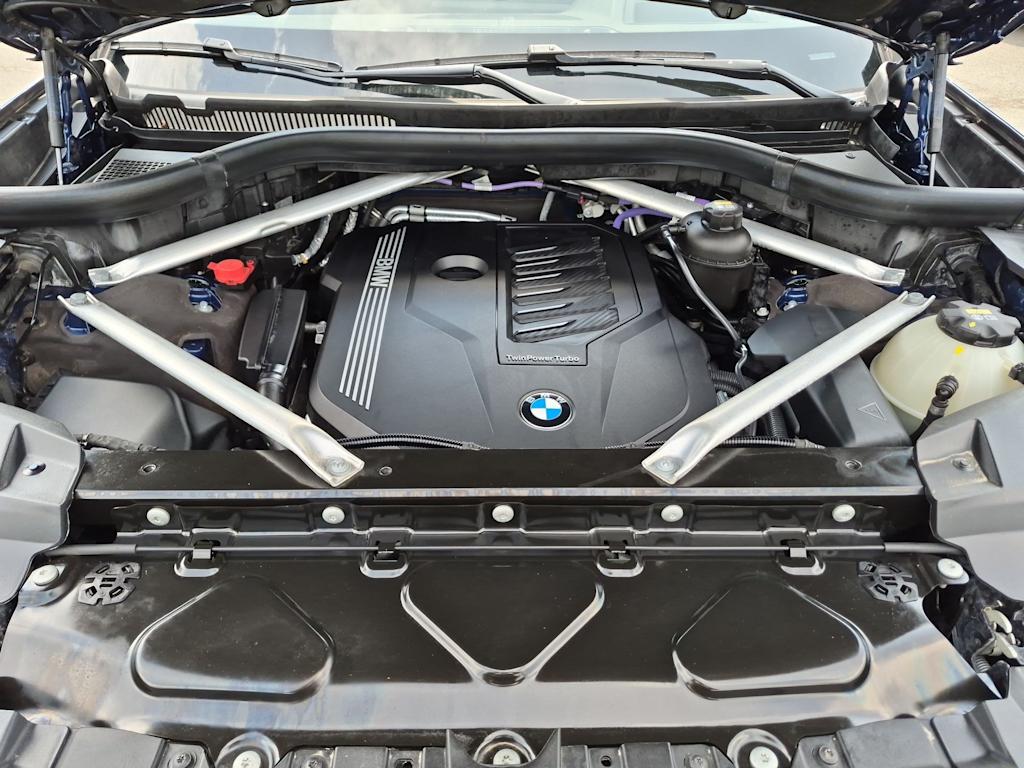 Thumbnail: 2022 BMW X7 - 9