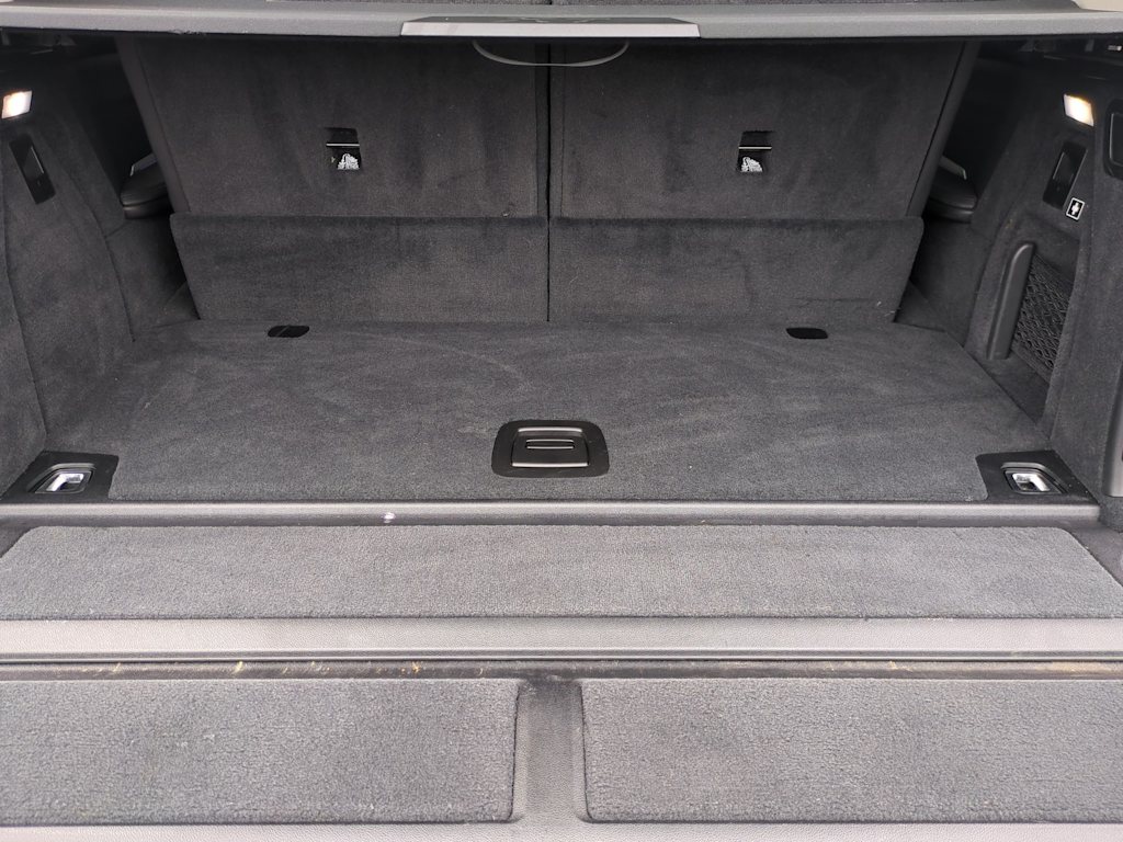 2020 BMW X7 xDrive40i 14