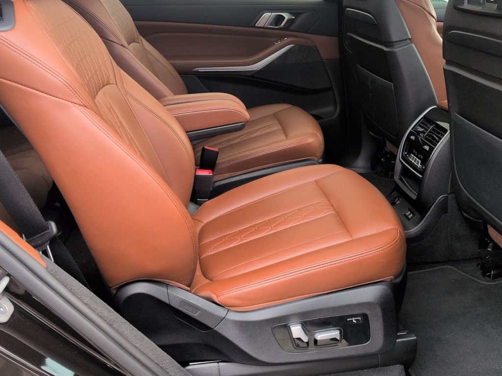 Thumbnail: 2022 BMW X7 - 27