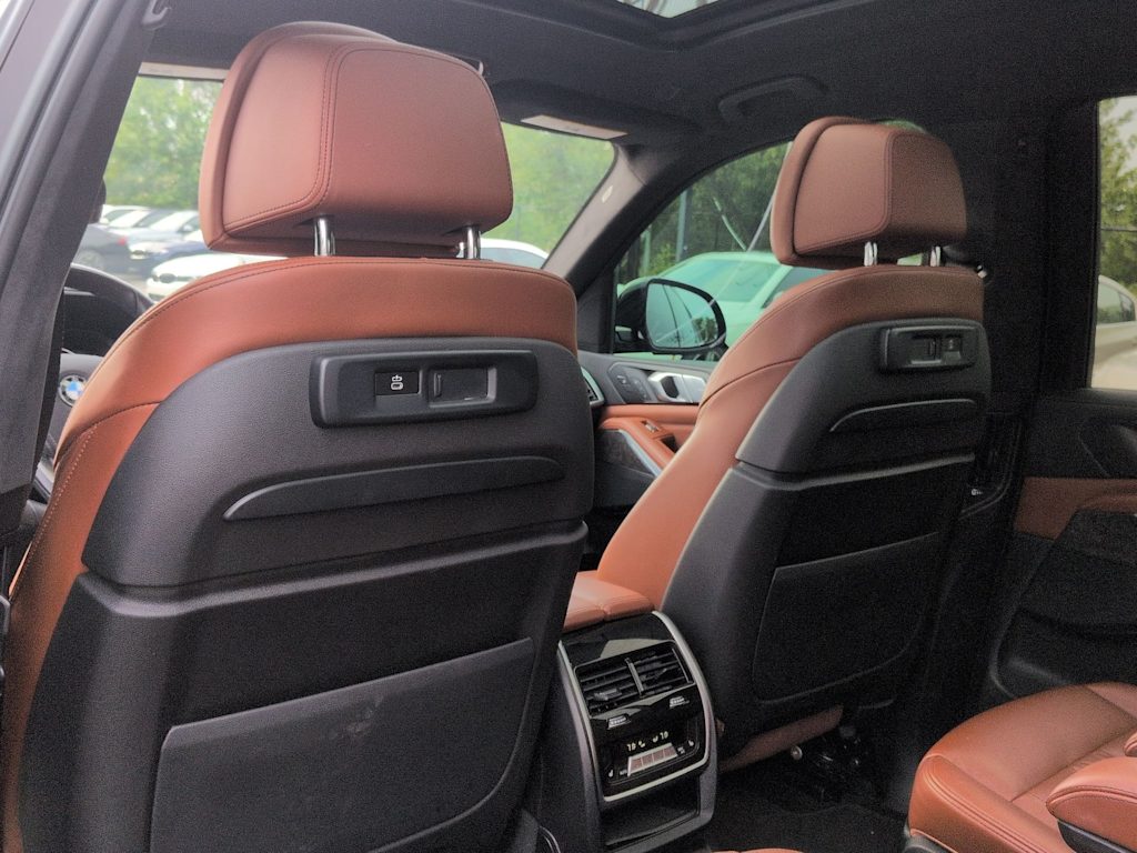 Thumbnail: 2022 BMW X7 - 12