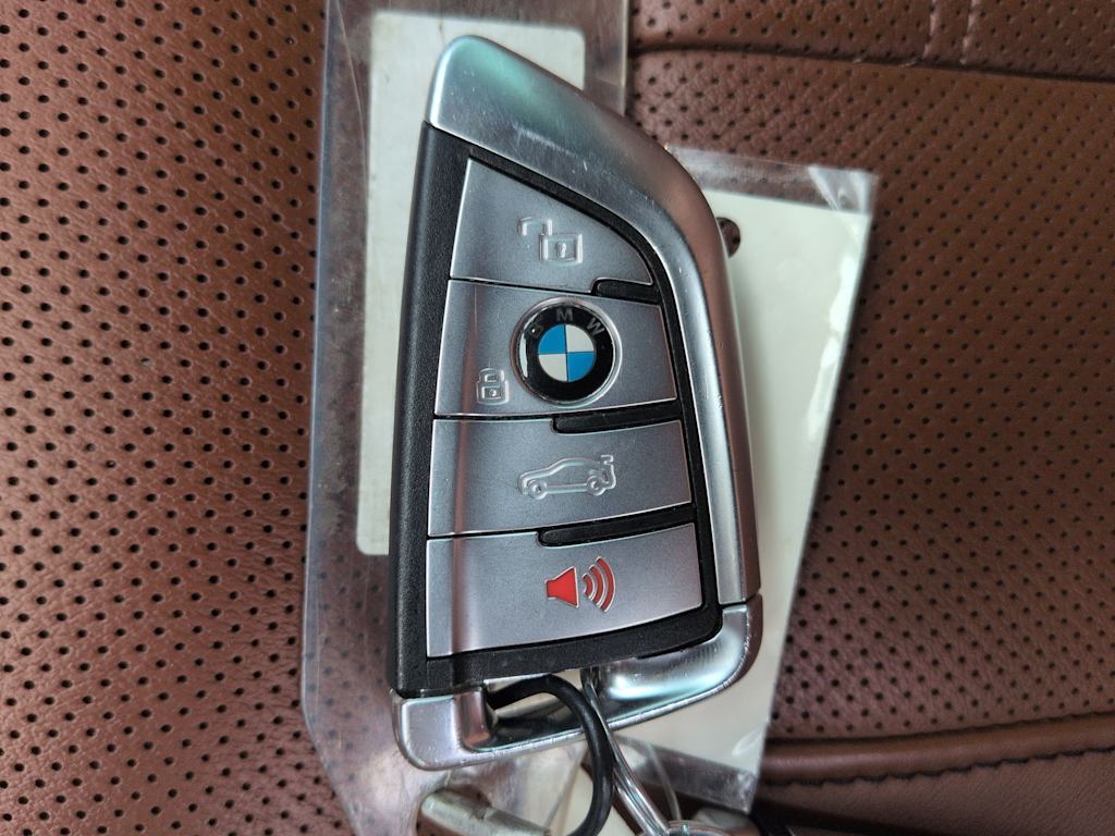 Thumbnail: 2022 BMW X7 - 36