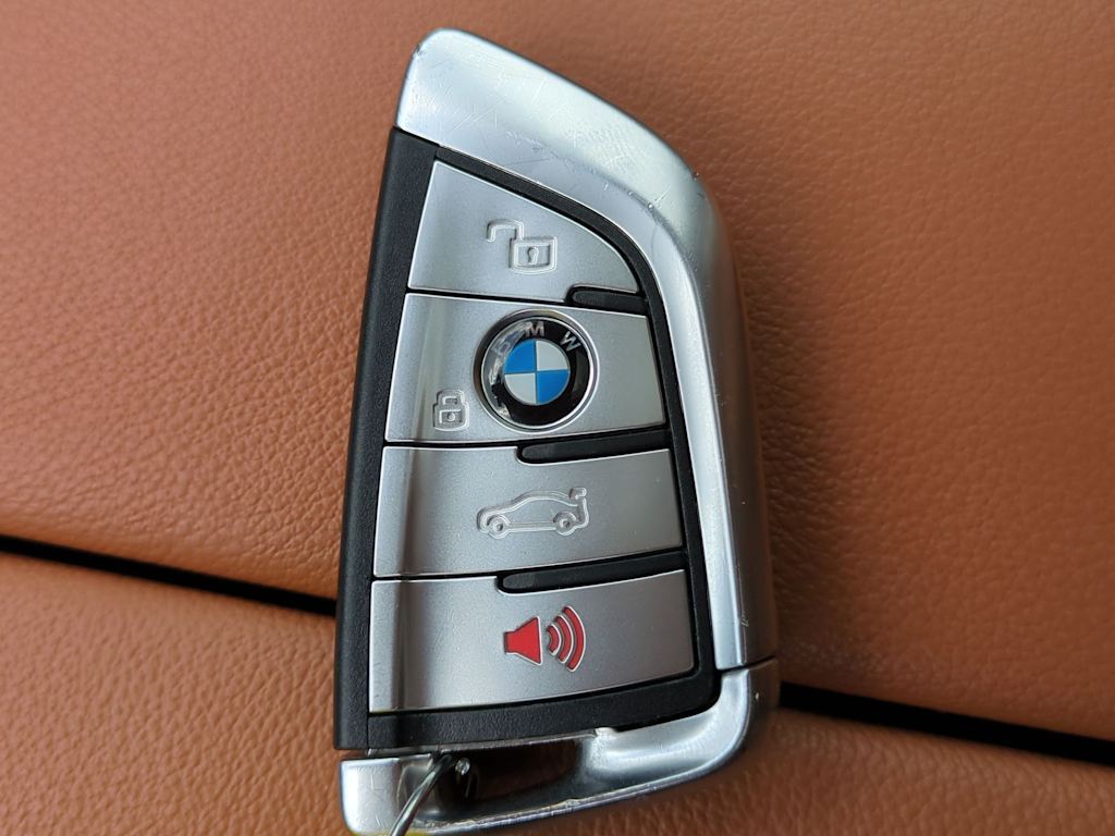 2022 BMW X7 xDrive40i 12