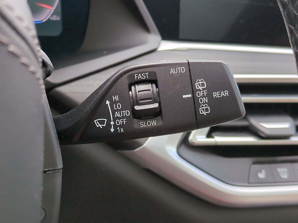 2022 BMW X7 xDrive40i 24