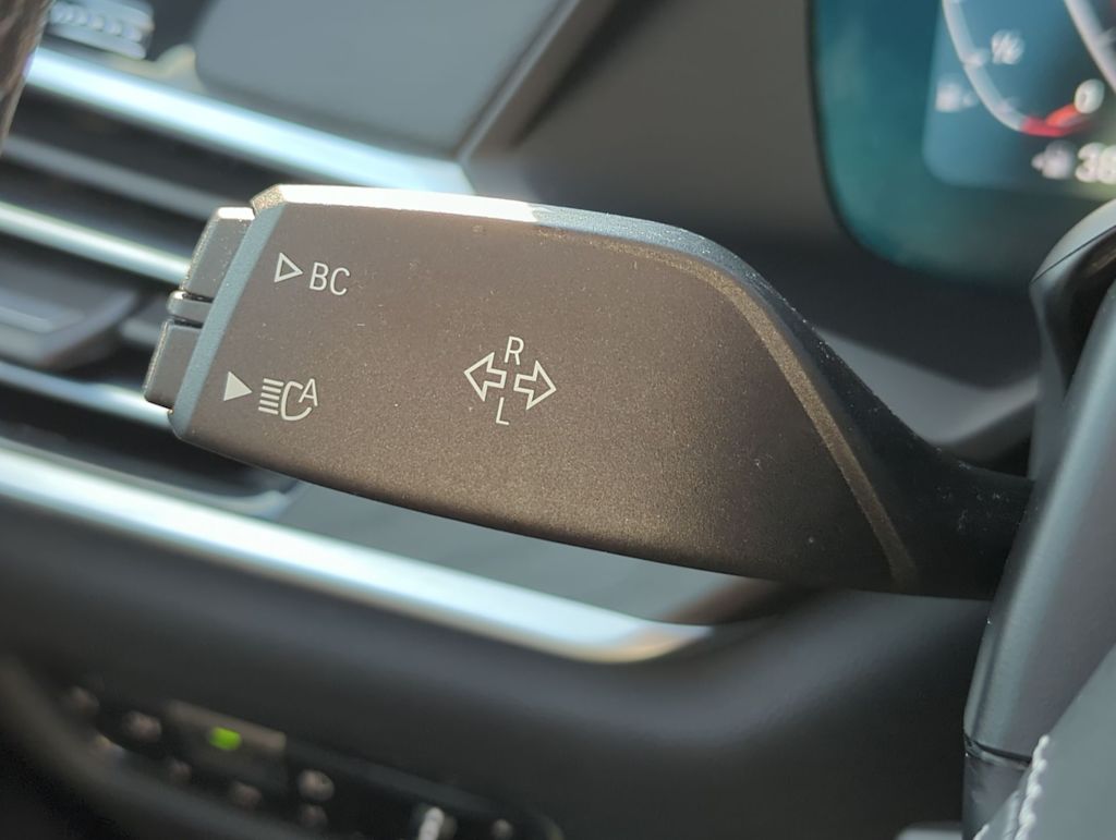 Thumbnail: 2022 BMW X7 - 32