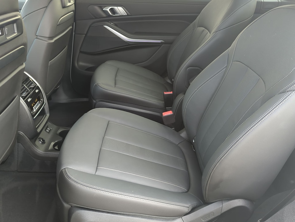 Thumbnail: 2022 BMW X7 - 27