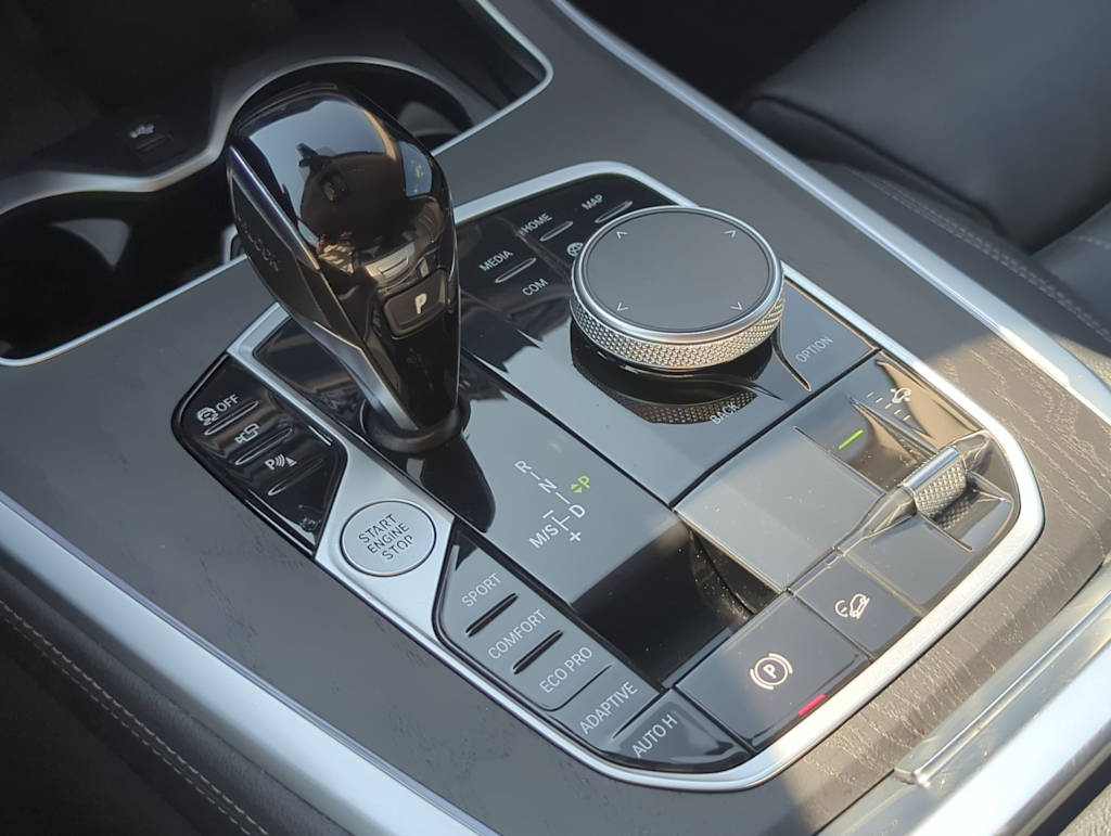 Thumbnail: 2022 BMW X7 - 37