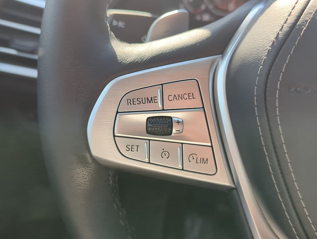 Thumbnail: 2022 BMW X7 - 30