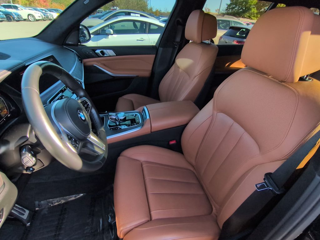 Thumbnail: 2019 BMW X7 - 12