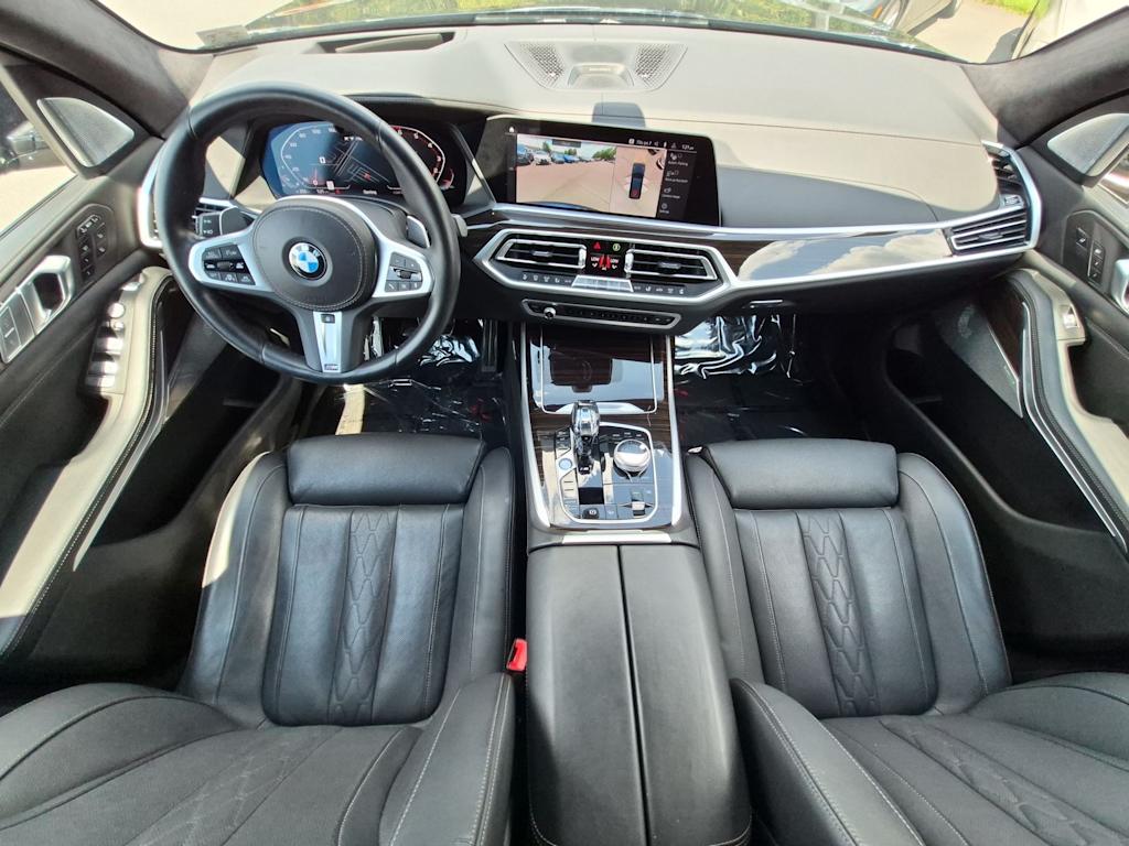 Thumbnail: 2021 BMW X7 - 10