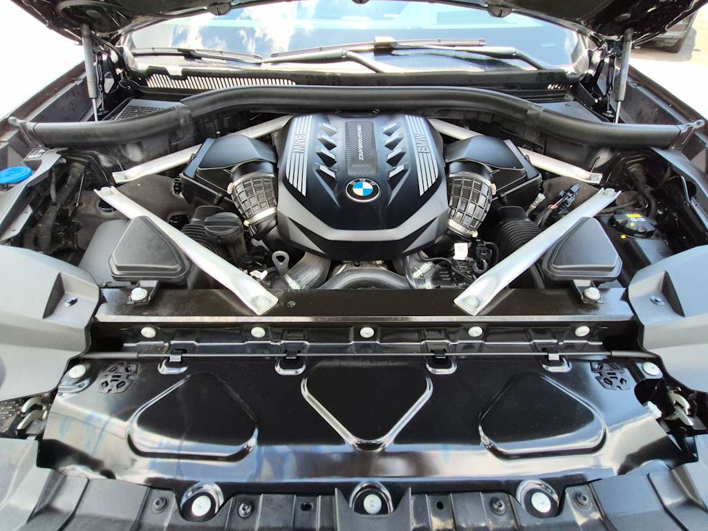 Thumbnail: 2021 BMW X7 - 9