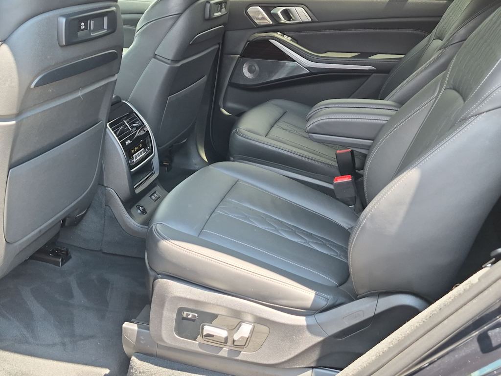 Thumbnail: 2021 BMW X7 - 29
