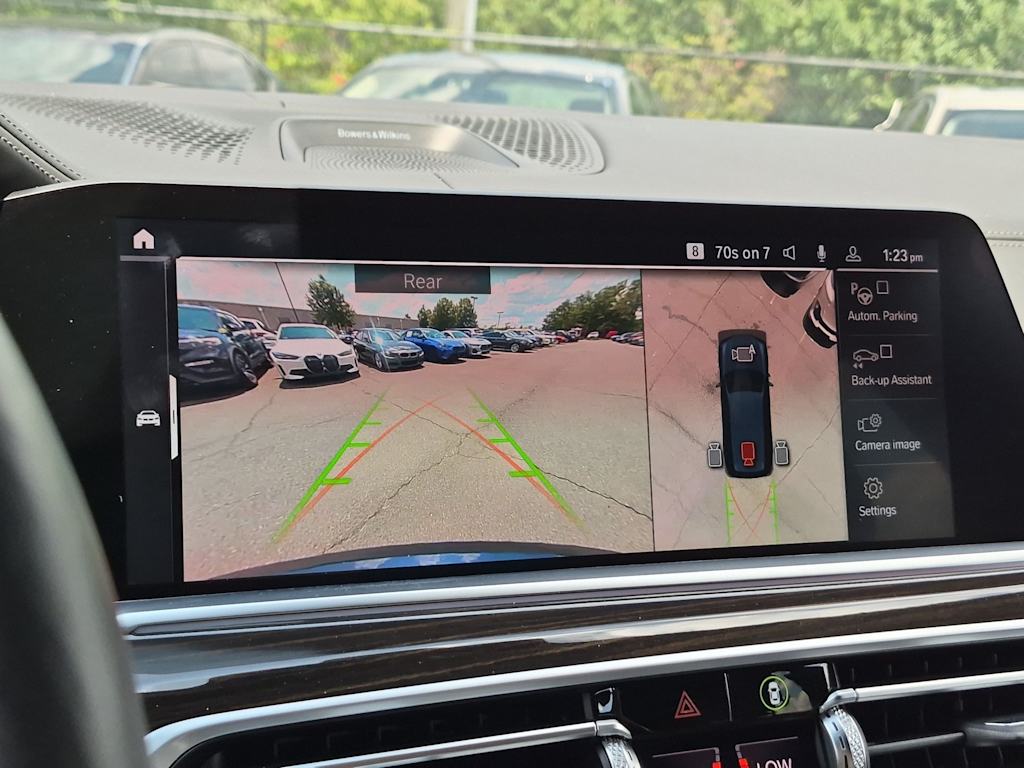 Thumbnail: 2021 BMW X7 - 37