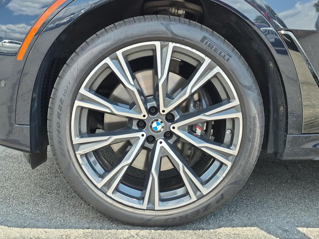 Thumbnail: 2021 BMW X7 - 8