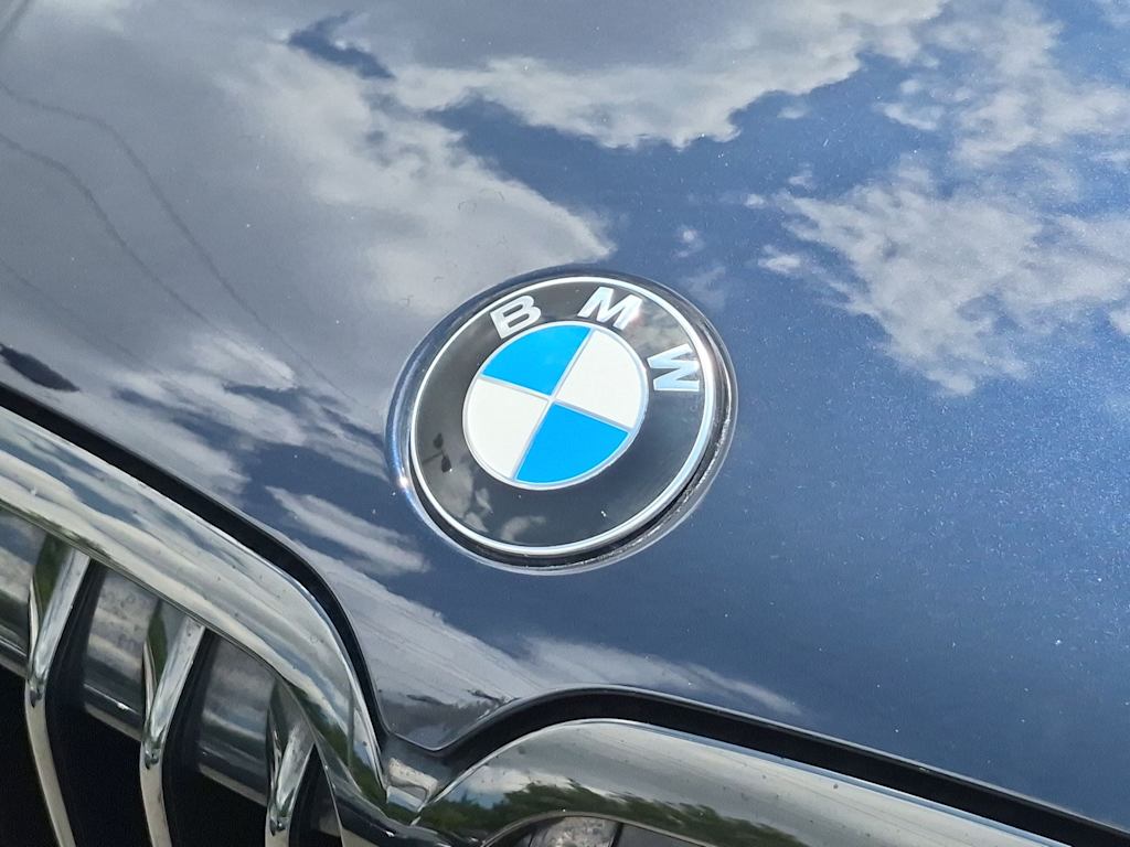 Thumbnail: 2021 BMW X7 - 7