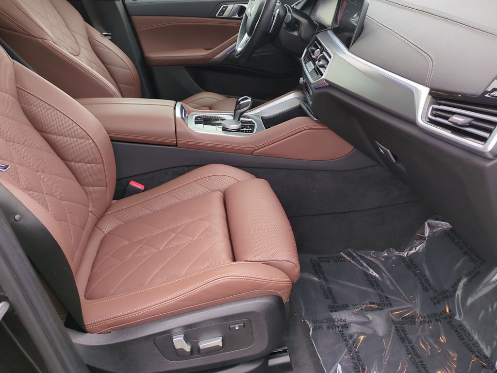 Thumbnail: 2023 BMW X6 - 12