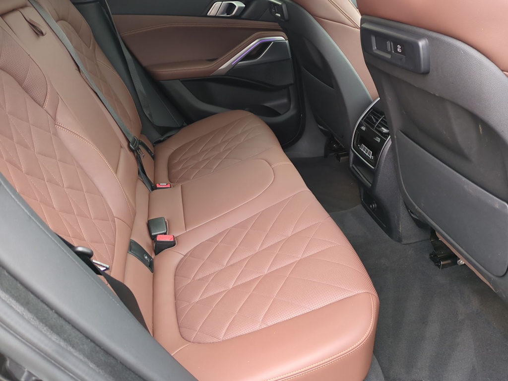 Thumbnail: 2023 BMW X6 - 31