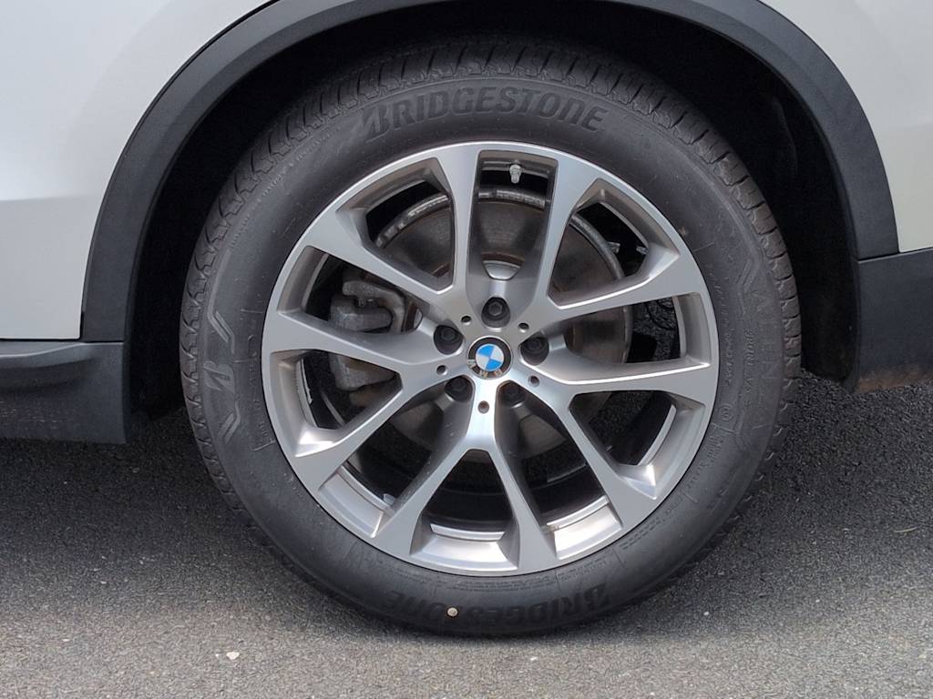 Thumbnail: 2019 BMW X5 - 8