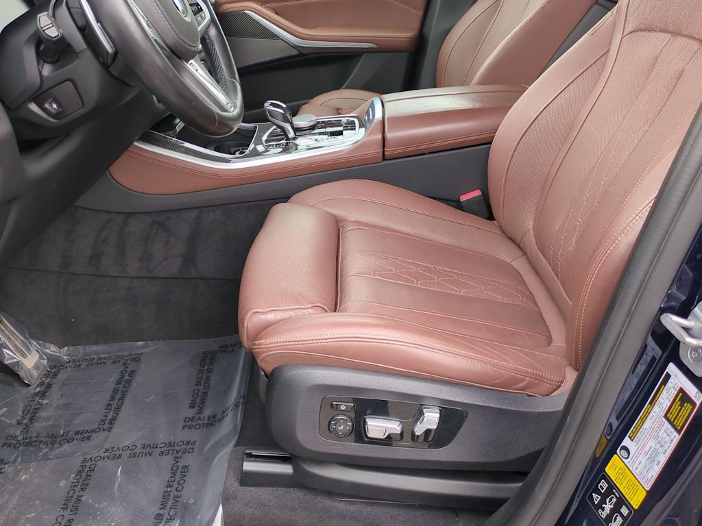 2021 BMW X5 M50i 7