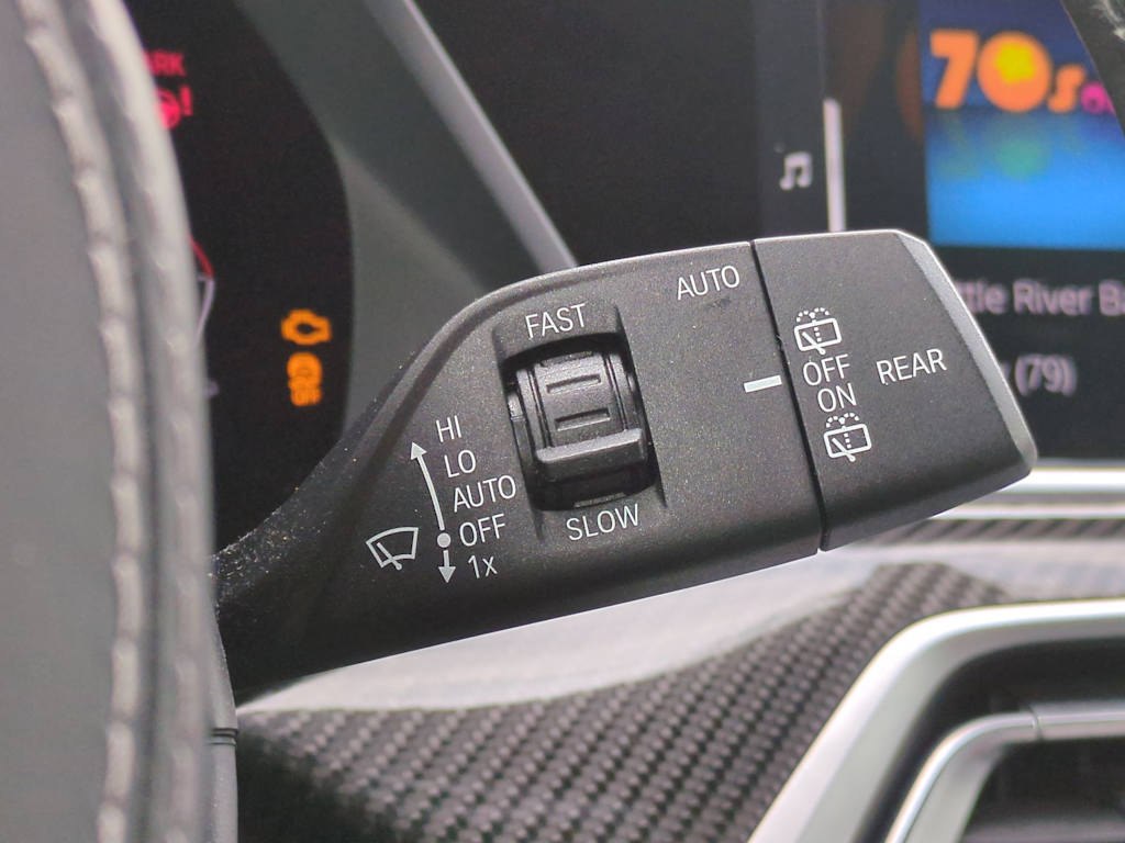 2021 BMW X5 M50i 25