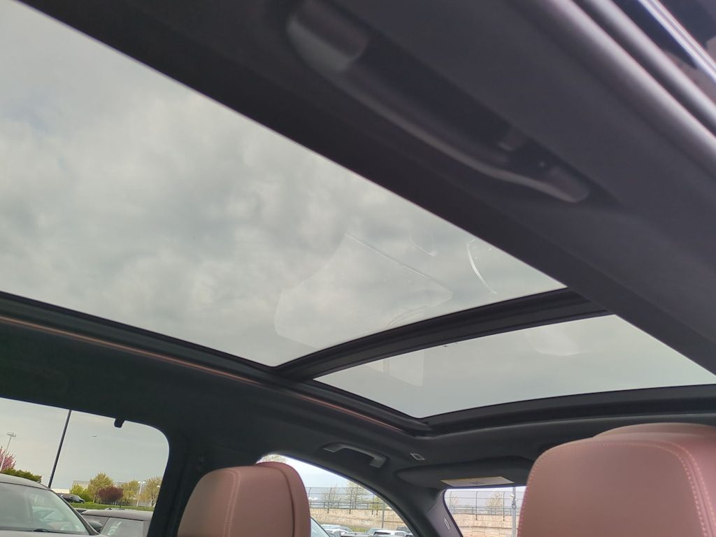 2021 BMW X5 M50i 22