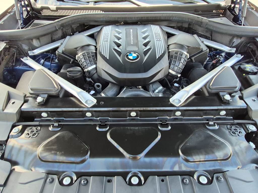 Thumbnail: 2022 BMW X5 - 9