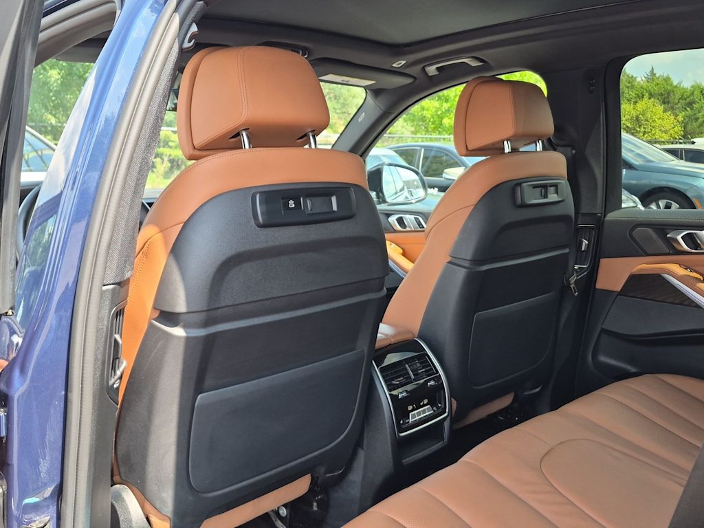Thumbnail: 2022 BMW X5 - 13