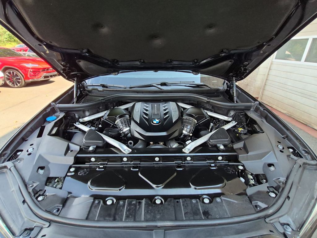 Thumbnail: 2021 BMW X5 - 9