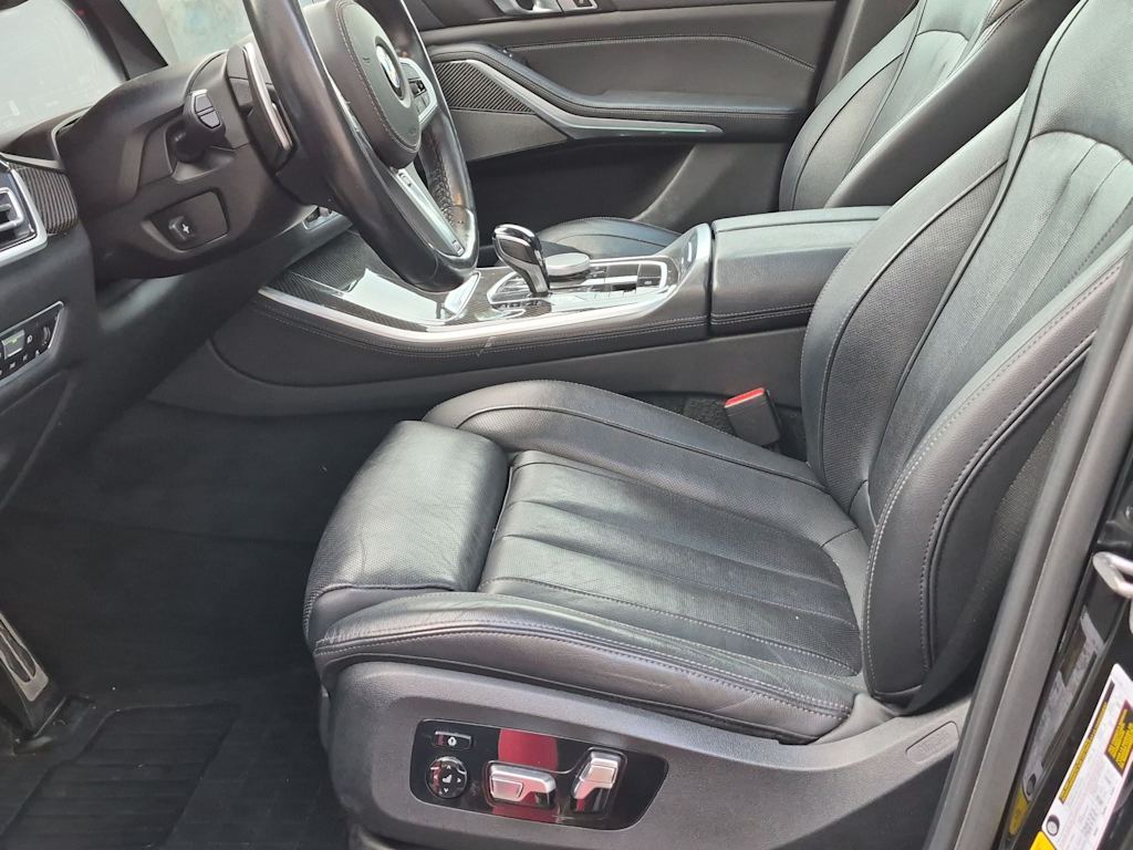 Thumbnail: 2022 BMW X5 - 11