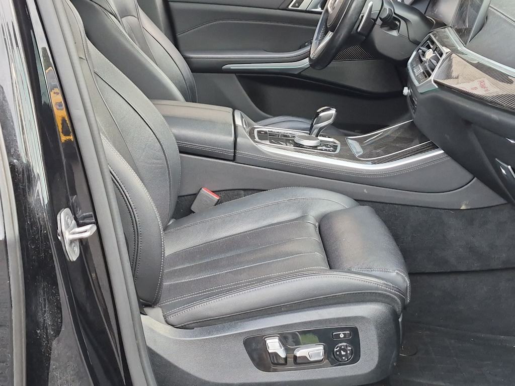 Thumbnail: 2022 BMW X5 - 31