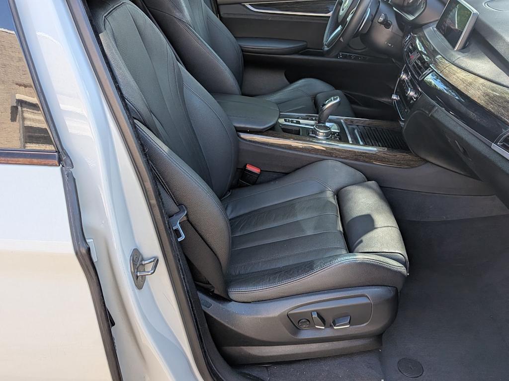 Thumbnail: 2016 BMW X5 - 11