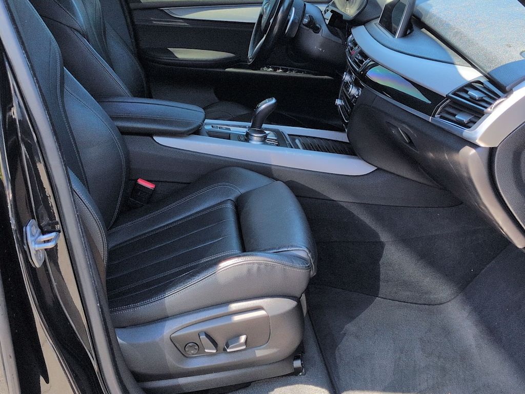 Thumbnail: 2018 BMW X5 - 11