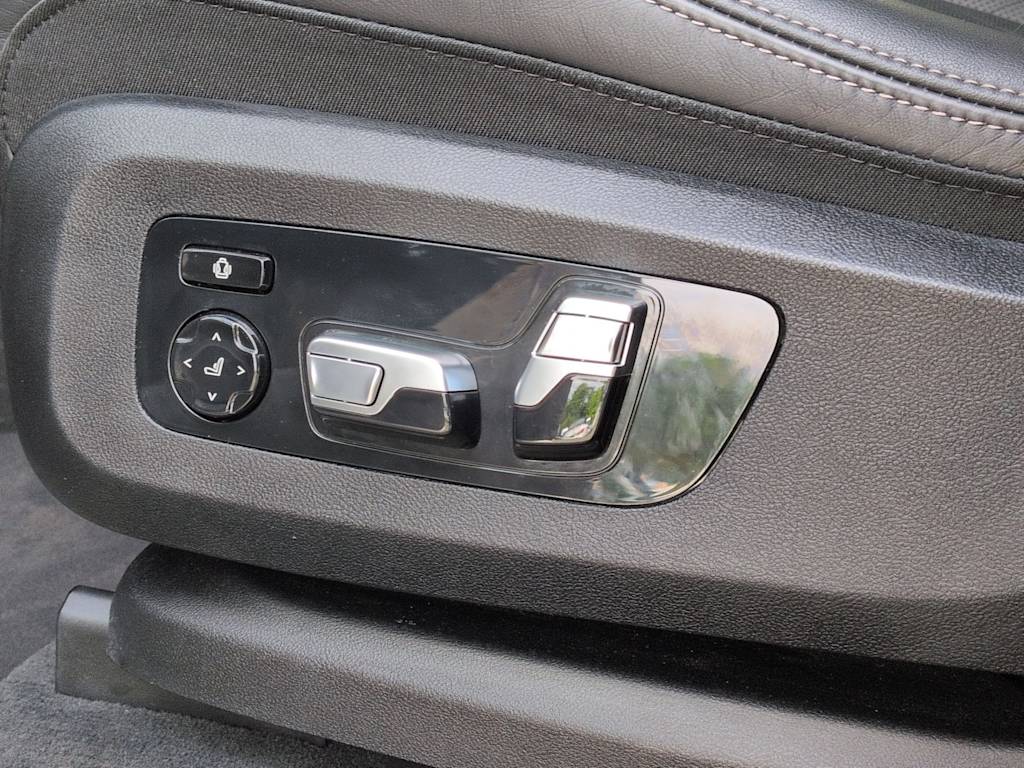 Thumbnail: 2023 BMW X5 - 27