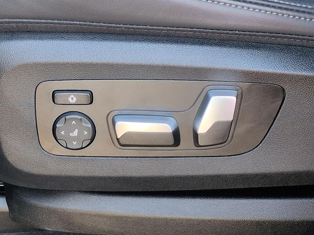 Thumbnail: 2023 BMW X5 - 25