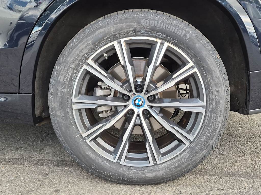 Thumbnail: 2023 BMW X5 - 8