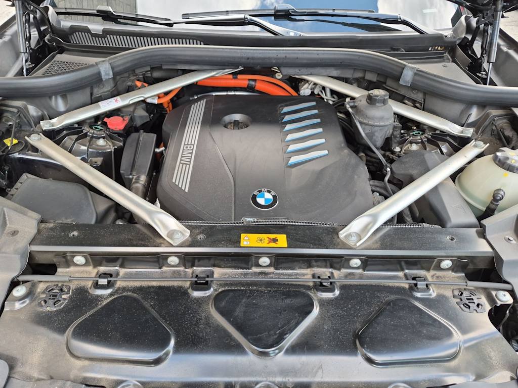 Thumbnail: 2023 BMW X5 - 9