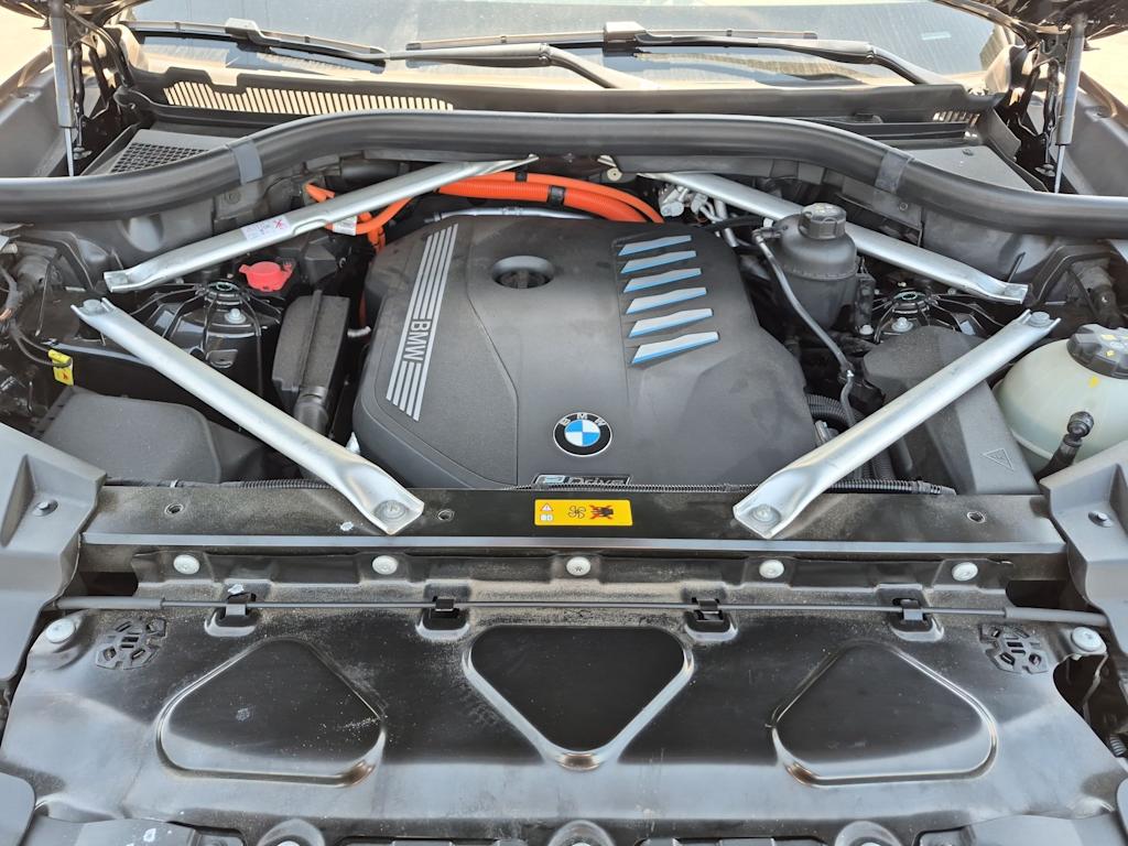 Thumbnail: 2023 BMW X5 - 9