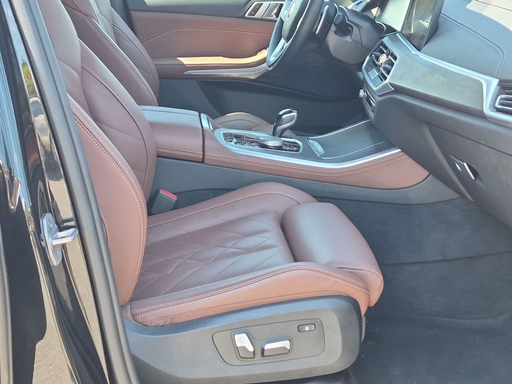 Thumbnail: 2023 BMW X5 - 12