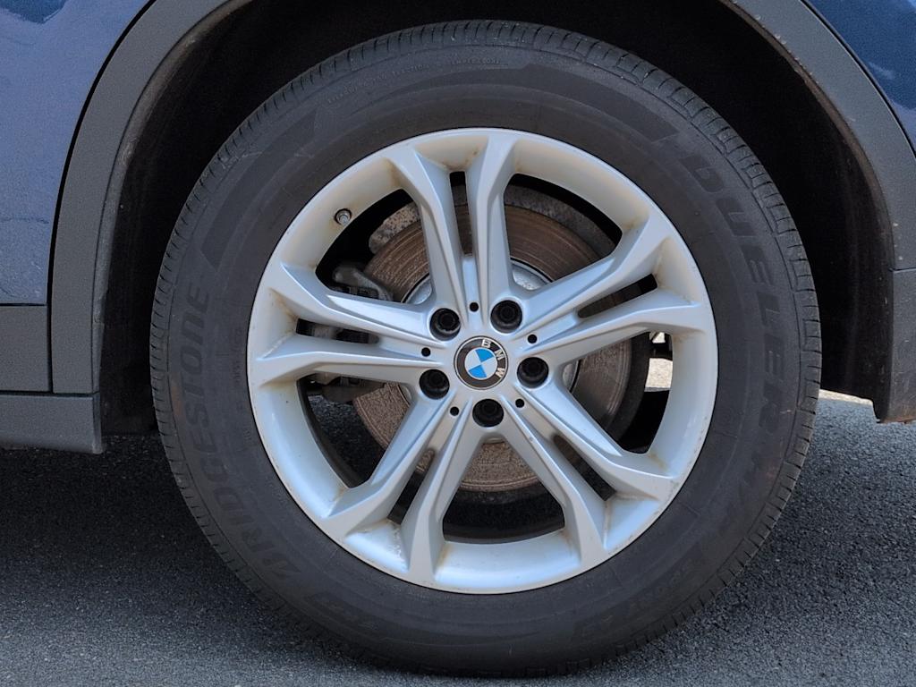 Thumbnail: 2019 BMW X3 - 8