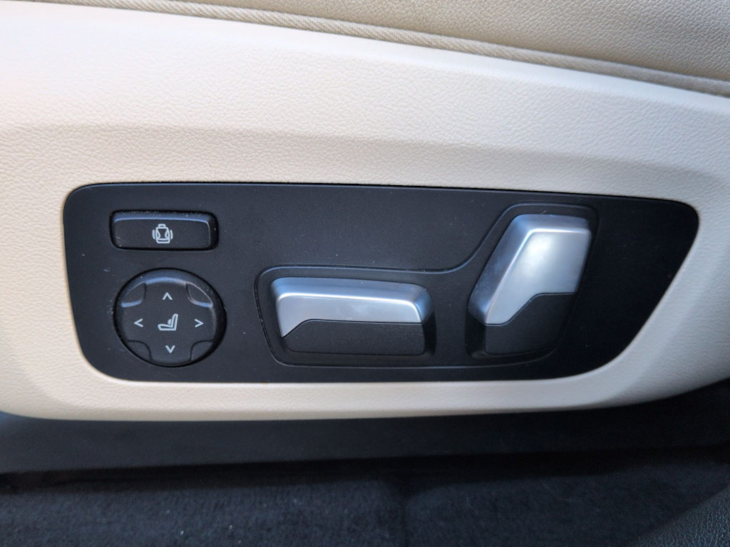 Thumbnail: 2020 BMW X3 - 25