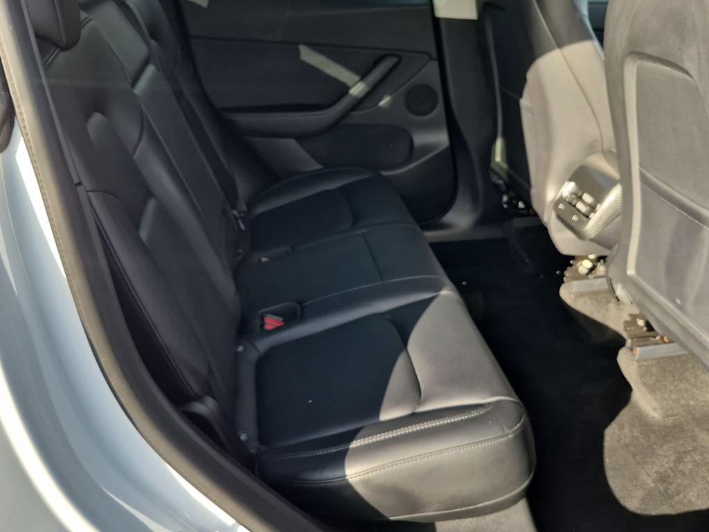 Thumbnail: 2021 Tesla Model Y - 25