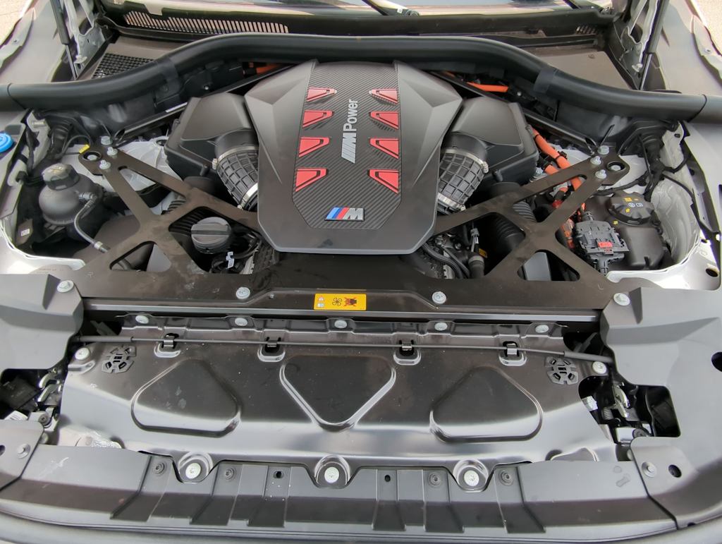 Thumbnail: 2023 BMW XM - 7