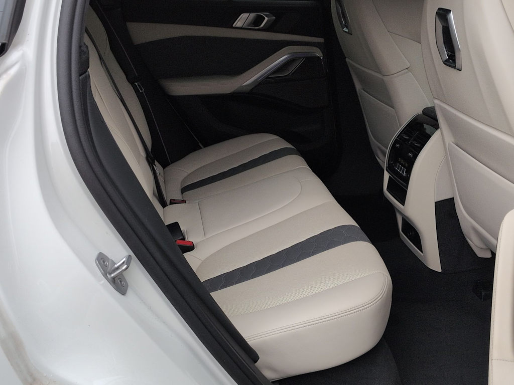 Thumbnail: 2024 BMW X6 - 29