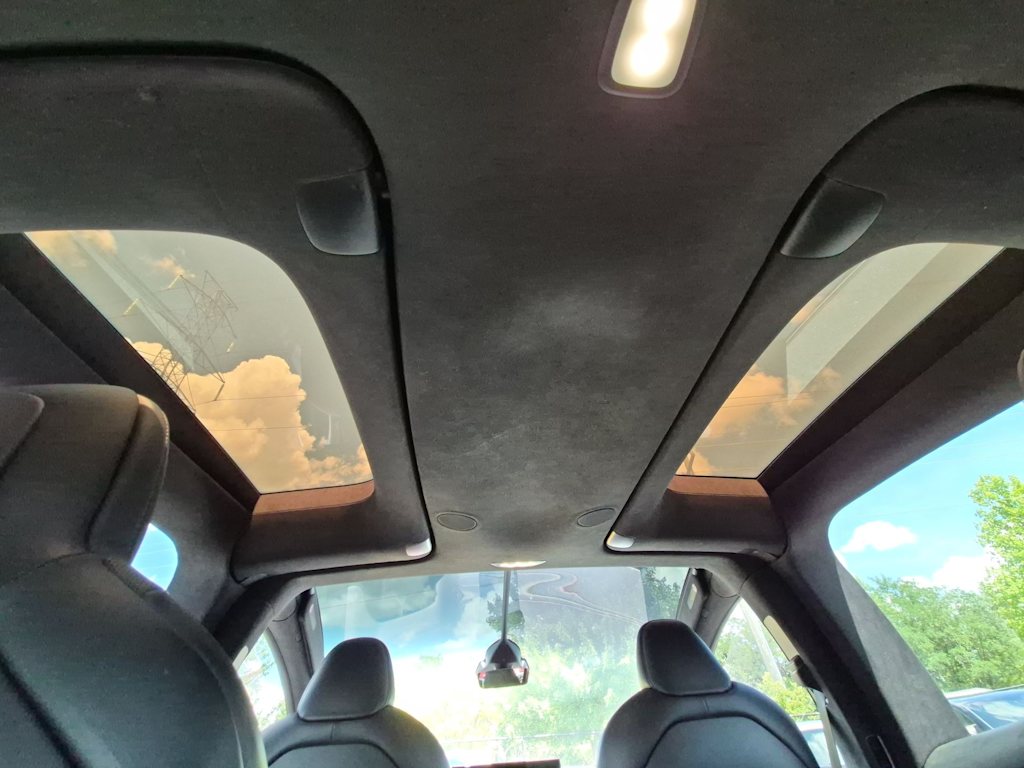 Thumbnail: 2022 Tesla Model X - 27