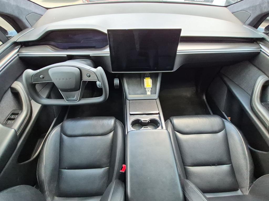 Thumbnail: 2022 Tesla Model X - 9