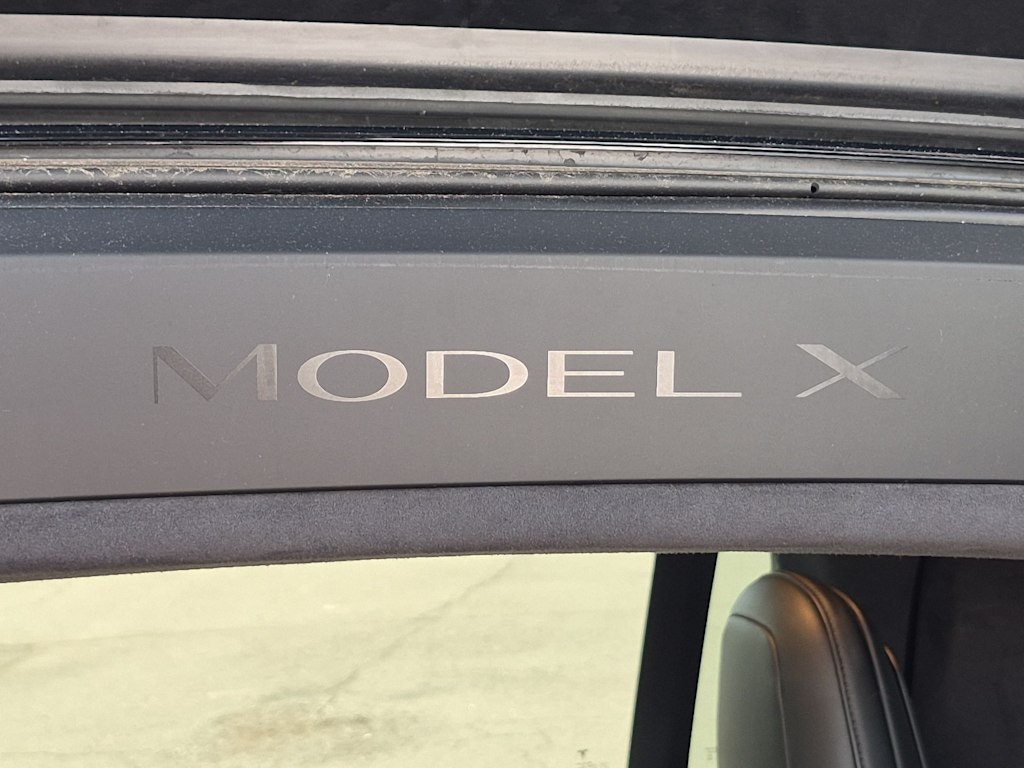 Thumbnail: 2022 Tesla Model X - 22