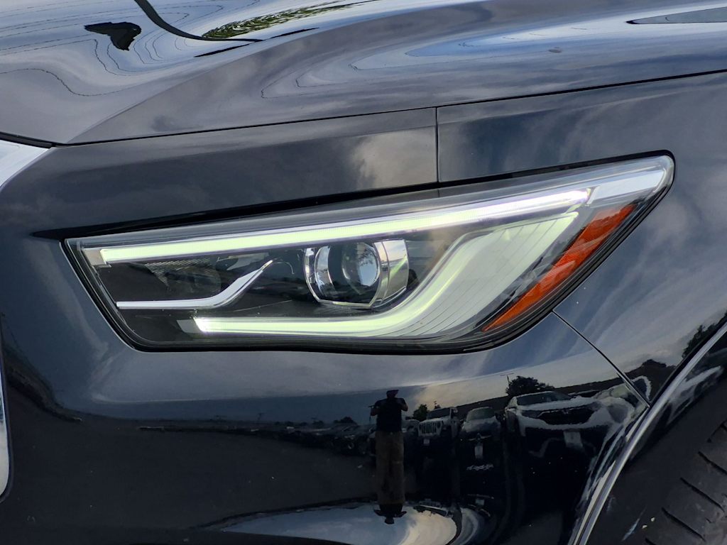 Thumbnail: 2021 INFINITI QX80 - 24