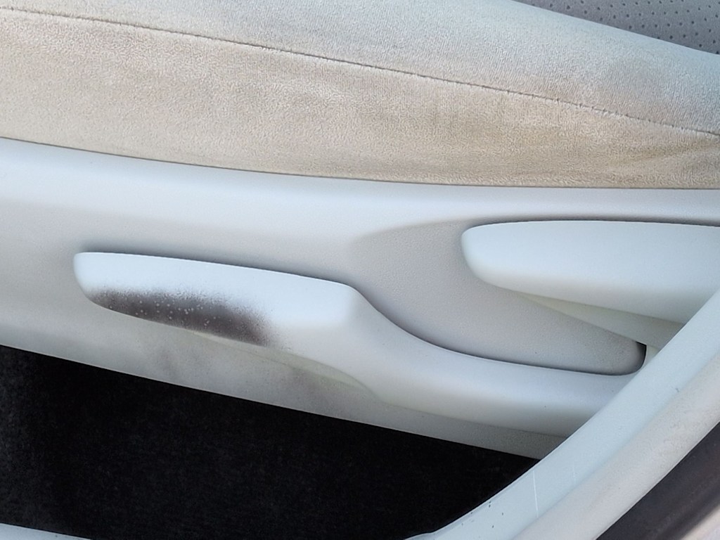 Thumbnail: 2015 Toyota Prius - 26