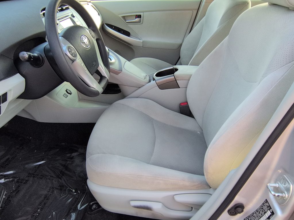 Thumbnail: 2015 Toyota Prius - 11
