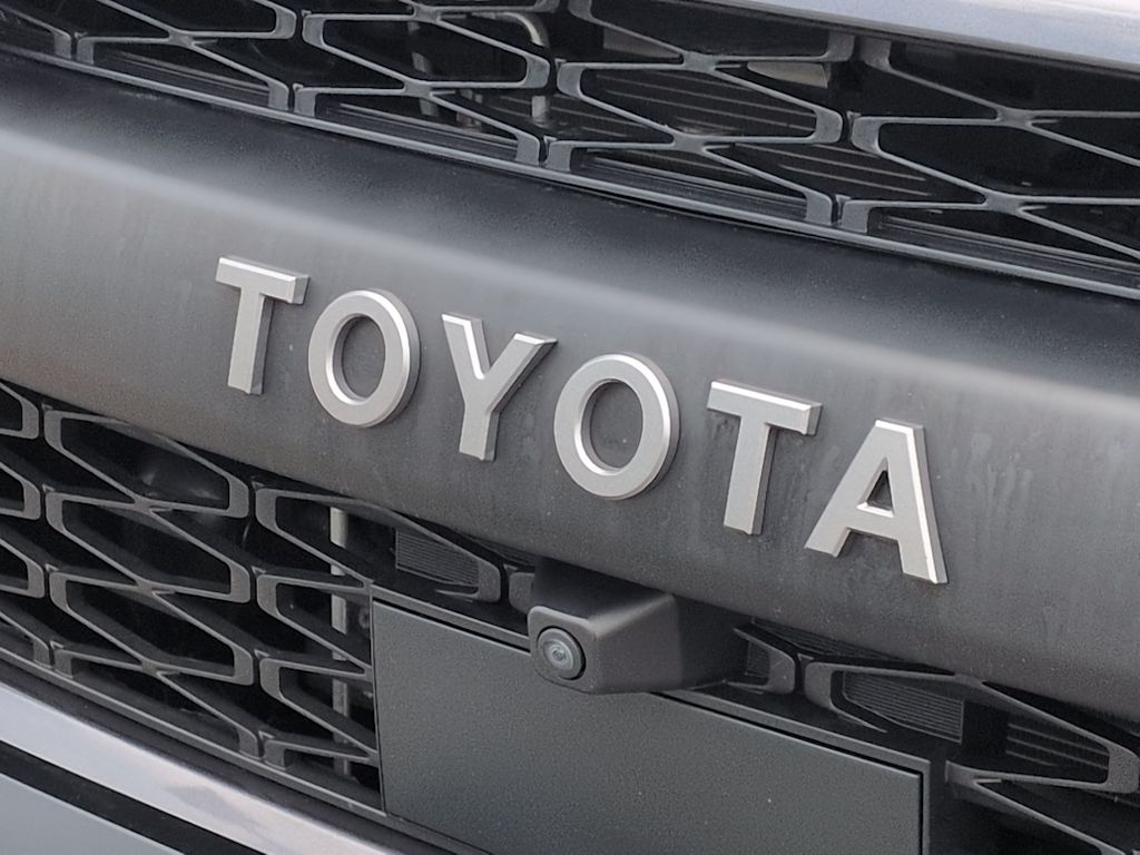 Thumbnail: 2023 Toyota 4Runner - 7
